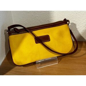 Dooney & Bourke Belvedere Large Slim Wristlet GUC